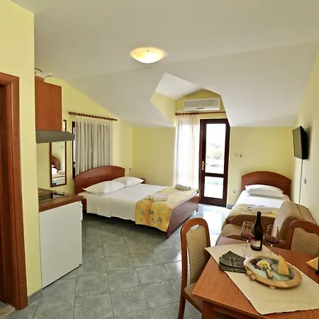 Apartments Ida Sucuraj Exterior photo