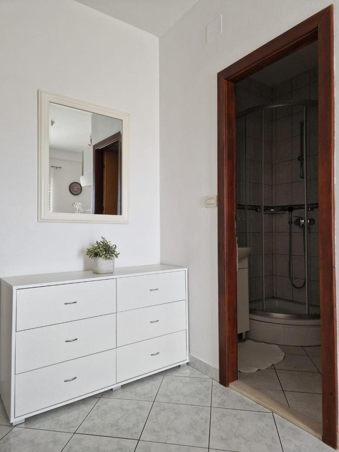 Apartment Ida Sucuraj